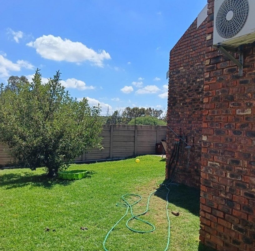 3 Bedroom Property for Sale in Langenhovenpark Free State